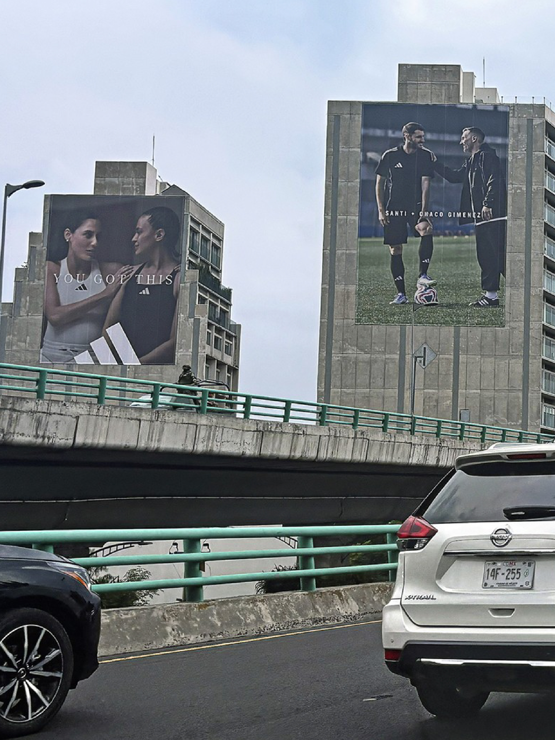 Muro publicitario 2